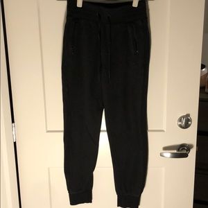 Lululemon joggers